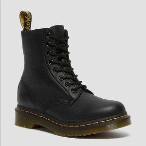 1460 WOMEN'S PASCAL VIRGINIA LEATHER BOOTS - DR. MARTENS